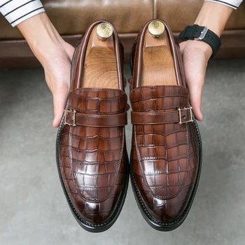 Poročni Čevlji za Moške Loafers Slip-On Krog Toe Moških Obleko Čevlje Kamen Vzorec Poslovnih Velikost 38-48 Zapatos Par Hombres